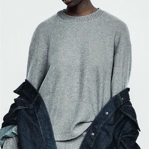 Zara Men's Gray Crewneck Sweater